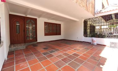casa en venta en niza. Cod V26316