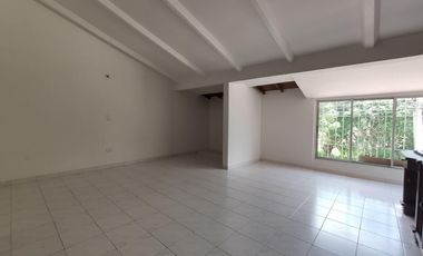 casa en venta en niza. Cod V26316