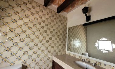 Casa en VENTA  o RENTA en Paseo de la Presa frente al parque Florencio Antillón