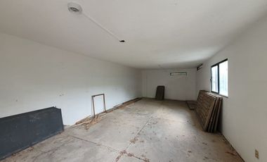 Casa en VENTA  o RENTA en Paseo de la Presa frente al parque Florencio Antillón