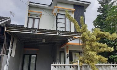 Rumah Mewah Siap Huni 2 Lantai di Piranha Suhat Kota Malang