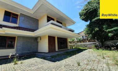 Disewakan Rumah Usaha di Simpang Darmo Permai Selatan Surabaya