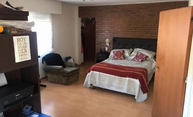 En Venta - Hermoso Chalet 6 Ambientes en Barrio Guemes