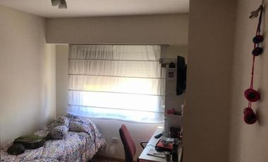 En Venta - Hermoso Chalet 6 Ambientes en Barrio Guemes