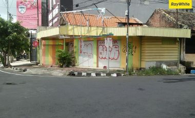 Disewakan Ruko Pusat Kota di Jalan Kutai, Surabaya