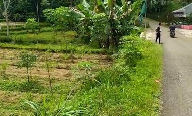 Jual tanah murah ada air mengalir pinggir jalan hotmik Ganjarsari cisomang Cikalong wetan kab Bandung barat