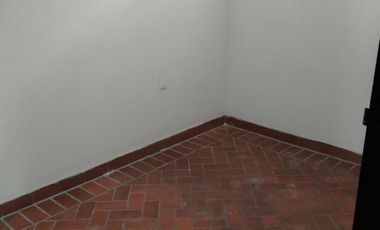 oficina en arriendo/venta en la playa. Cod V11013