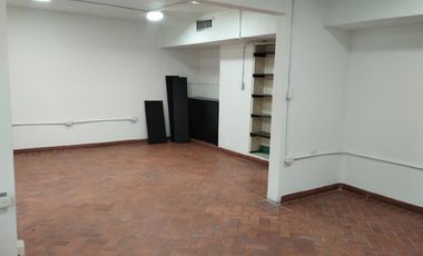 oficina en arriendo/venta en la playa. Cod V11013