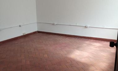 oficina en arriendo/venta en la playa. Cod V11013