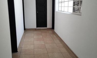 oficina en arriendo/venta en la playa. Cod V11013