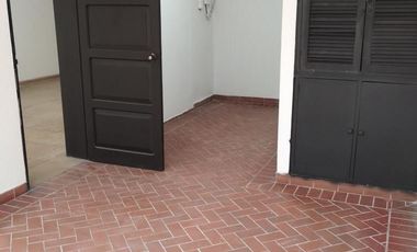 oficina en arriendo/venta en la playa. Cod V11013