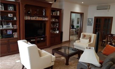 VENDO DOS CASAS CON PISCINA EN SAN FRANCISCO