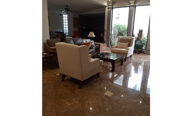 VENDO DOS CASAS CON PISCINA EN SAN FRANCISCO