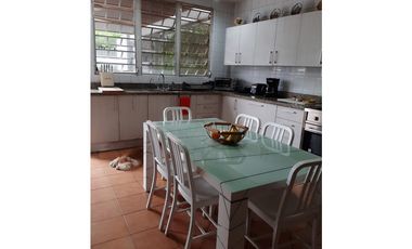 VENDO DOS CASAS CON PISCINA EN SAN FRANCISCO