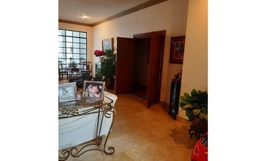 VENDO DOS CASAS CON PISCINA EN SAN FRANCISCO