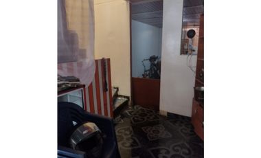 Casa de 2 pisos en Quintas de Santa Ana