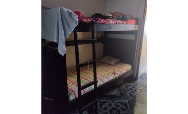 Casa de 2 pisos en Quintas de Santa Ana