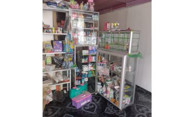 Casa de 2 pisos en Quintas de Santa Ana