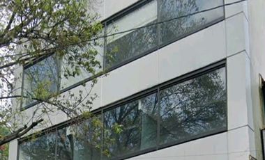 Excelente Edificio para Oficinas en Renta 235 m2 en Napoles.  PB
