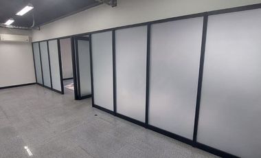 Excelente Edificio para Oficinas en Renta 235 m2 en Napoles.  PB