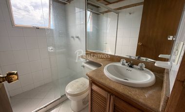 apartamento en arriendo en patio bonito. Cod A777063