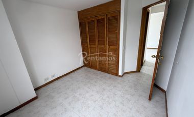 apartamento en arriendo en patio bonito. Cod A777063