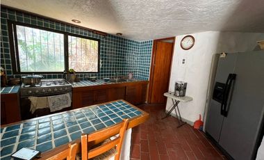 CASA EN VENTA A ORILLA DEL LAGO 
