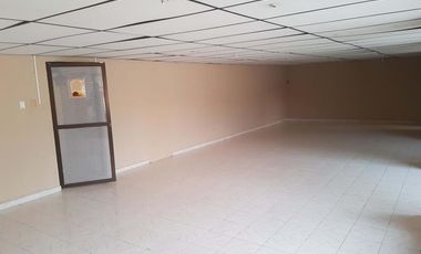 oficina en arriendo en el porvenir. Cod A4565