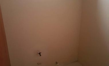 oficina en arriendo en el porvenir. Cod A4565