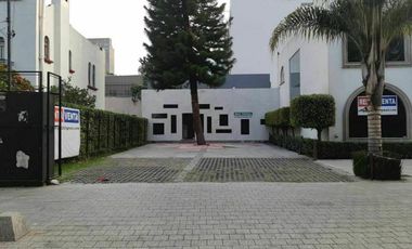 Edificio con locales comerciales en esquina en venta en Colonia Polanco sobre Av