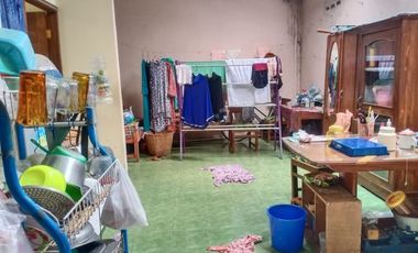 Rumah gagak sipat dekat colomadu
