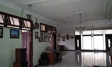Rumah Usaha Nol Jalan Besar Lokasi Ramai Strategis Dekat Ramayana