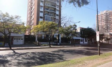 VISTA SAN ISIDRO RIO , contrafrente 3 dormitorios cochera