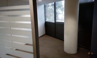 Nuevo precio. Oficina en Renta en Constituyentes!!