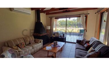 Parcela en Batuco con Casa Estilo Chilena 4D y 3B