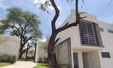 Casa nueva de 3 recámaras en LOS NARANJOS