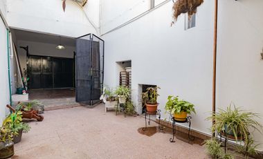 Venta casa 3 amb c/ garage y patio - PERMUTA