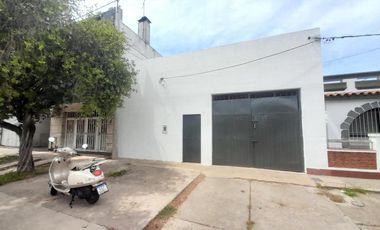 Venta / Permuta Galpón 200m2. Zona Sudoeste, Rosario (Ov Lagos y Uriburu).