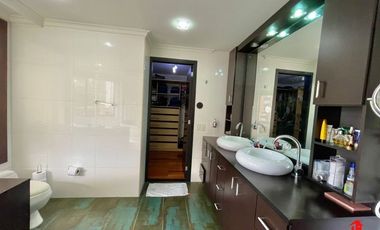 apartamento en venta en el poblado. Cod V5920