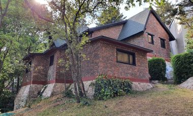 VENTA CASA SAYAVEDRA ESTILO INGLÉS