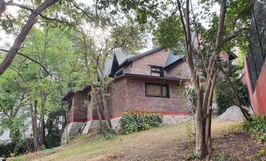 VENTA CASA SAYAVEDRA ESTILO INGLÉS