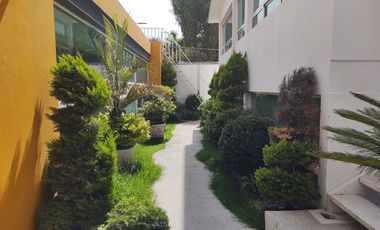CASA EN VENTA CON USO DE SUELO COMERCIAL Y OFICINAS