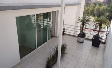 CASA EN VENTA CON USO DE SUELO COMERCIAL Y OFICINAS