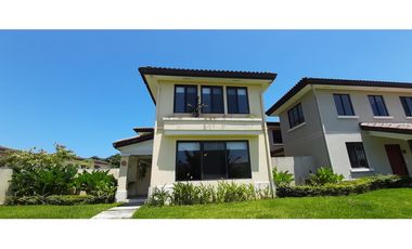 Vendo hermosa casa en River Valley, Panamá Pacífico