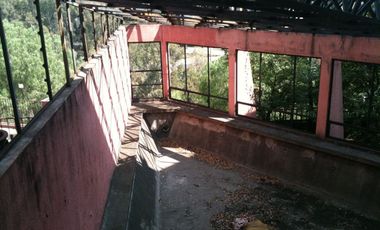 CASA PARA REMODELAR EN LA HERRADRA