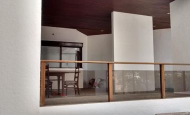CASA PARA REMODELAR EN LA HERRADRA