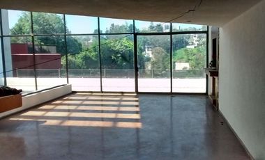 CASA PARA REMODELAR EN LA HERRADRA