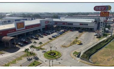 Se Alquila Local en Centro comercial Las Mañanitas