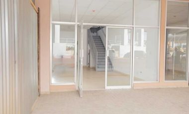 Se Alquila Local en Centro comercial Las Mañanitas