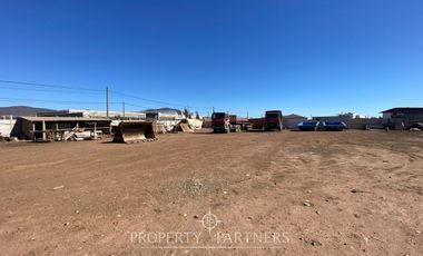 Arriendo de Parcela de 5.024m2 con casa y gran bodega galpón cerrado